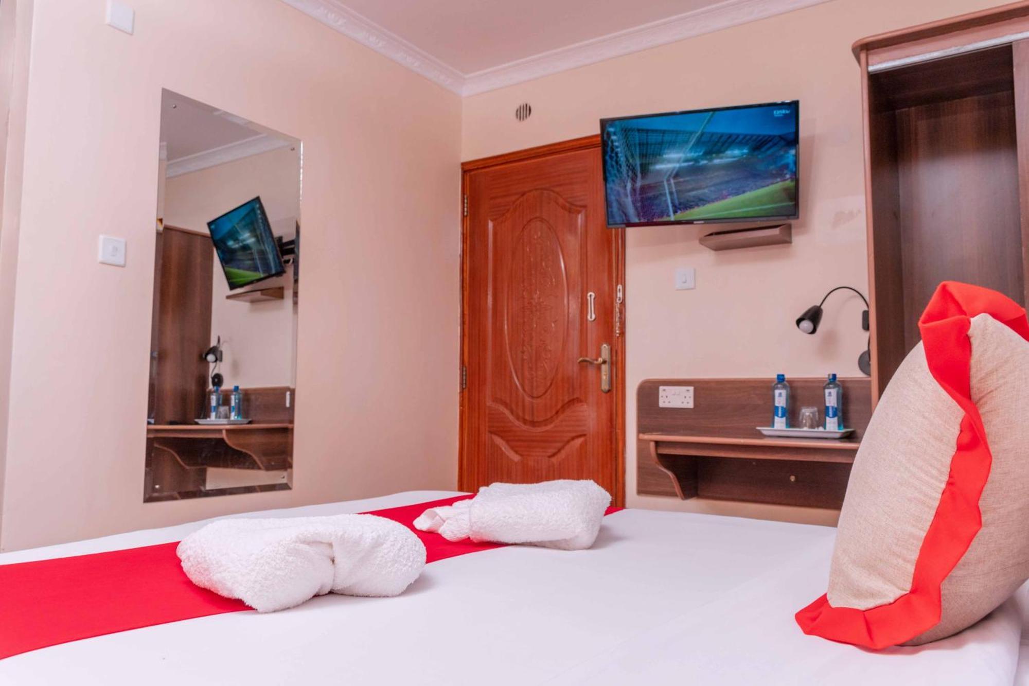 Buraha Zenoni Hotel And Resort Nakuru Exterior photo