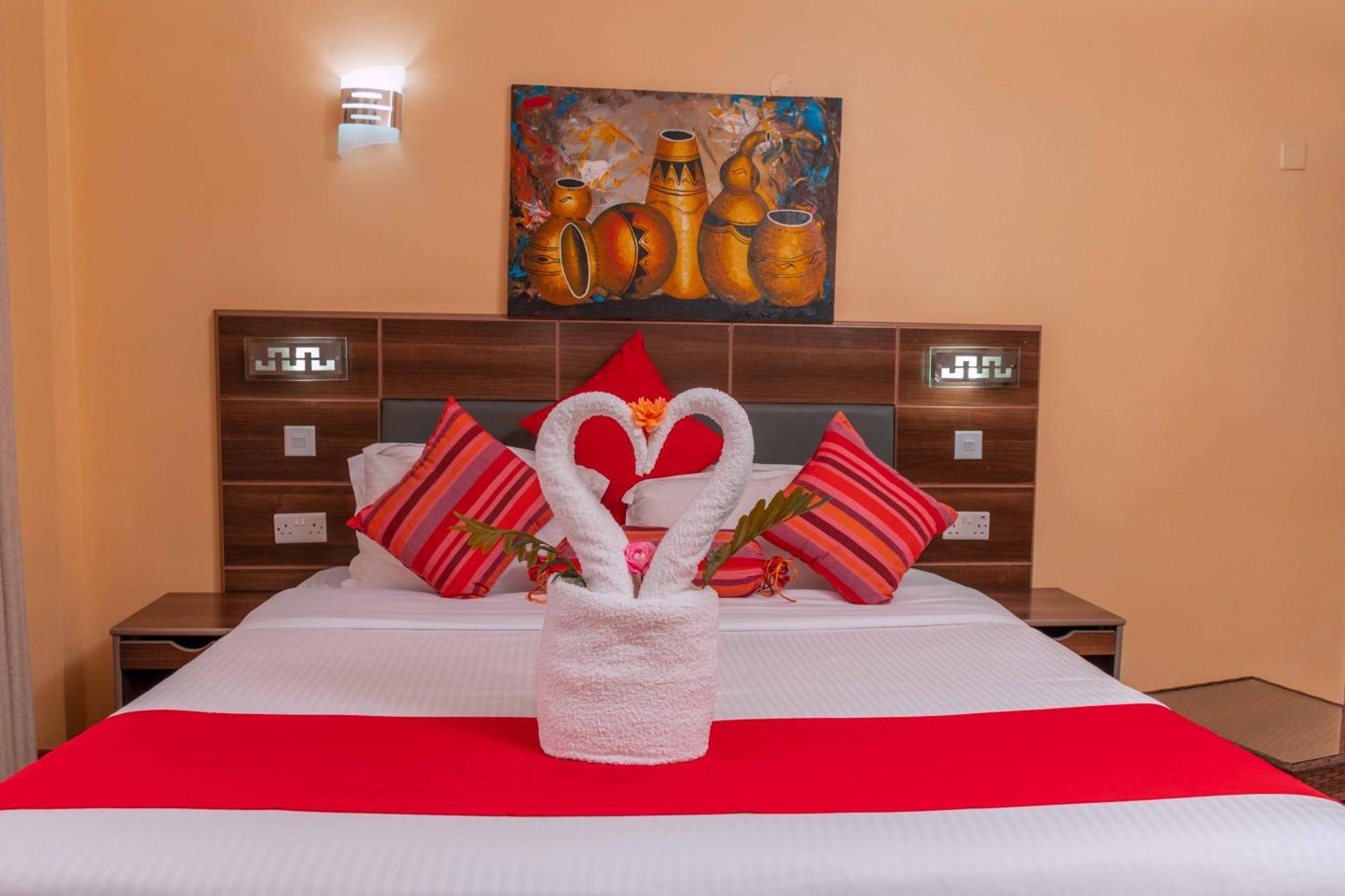Buraha Zenoni Hotel And Resort Nakuru Exterior photo